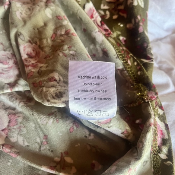 Shirt - Picture 4 of 4